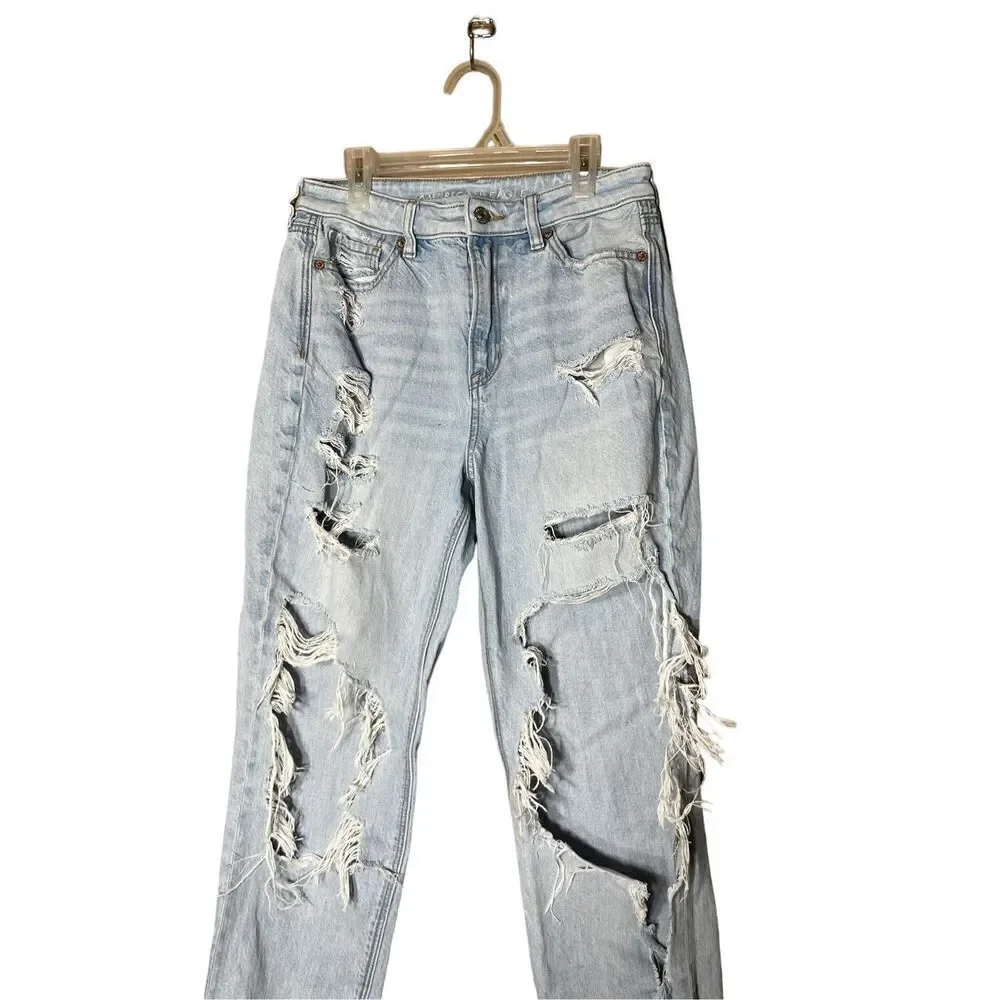 American Eagle Comfort Stretch Waistband‎ Ripped Mom Jeans Light Wash Size 4 - Picture 2 of 10